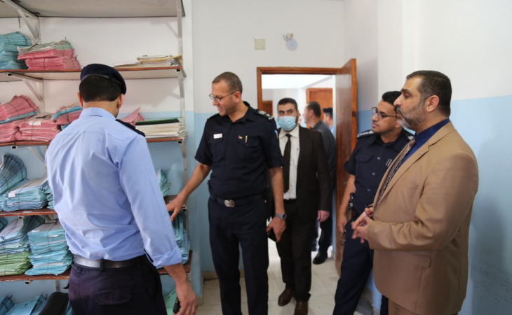 النائب العام يزور مركز شرطة غرب خانيونس، ويلتقي مدير شرطة المحافظة، ومدير المركز