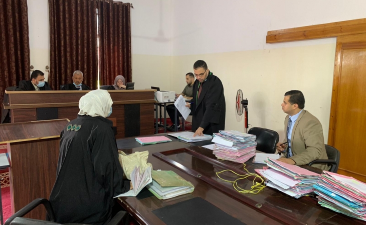 السلطة القضائية تعقد محاكمات بمركز إصلاح وتأهيل طيبة  تُسهم بتخفيف تكدّس النزلاء