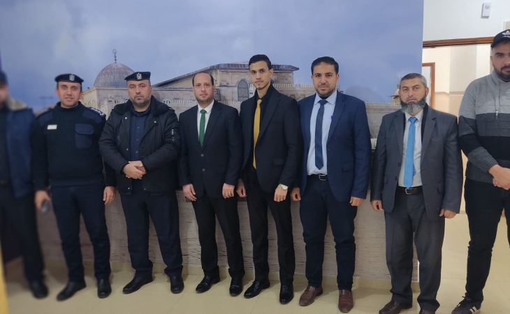 نيابة الوسطى الجزئية تجتمع مع مسؤولي أقسام التنفيذ في المراكز الشرطية في المحافظة الوسطى