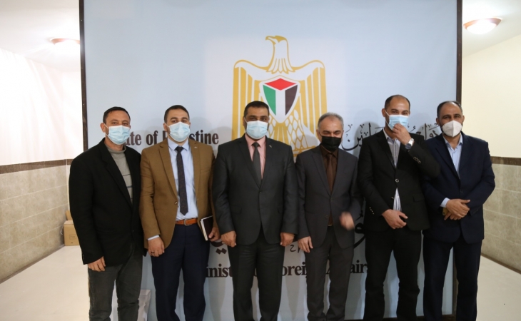 النائب العام ومدير عام وزارة الخارجية يبحثان آليات التشبيك والتعاون  مع مؤسسات العدالة الخارجية