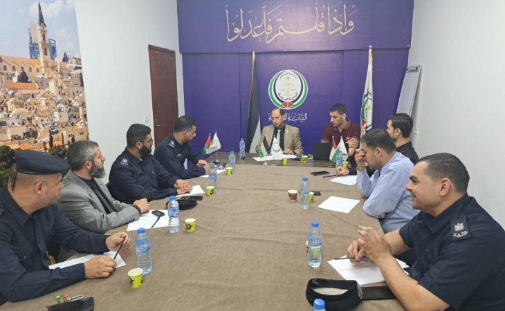 نيابة الوسطى الجزئية تعقد اجتماعها الشهري بحضور مُفتشي التحقيق في المحافظة الوسطى