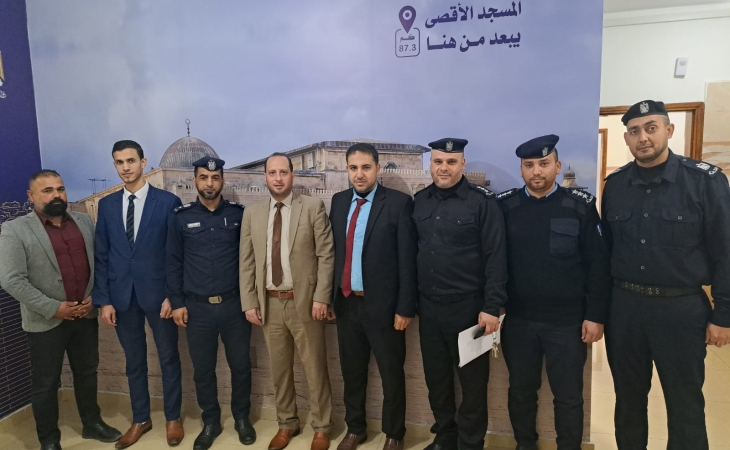 نيابة الوسطى الجزئية تجتمع مع مفتشي التحقيق في المحافظة الوسطى