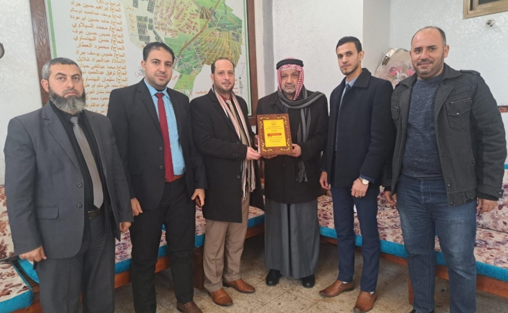نيابة الوسطى الجزئية تُجري زيارة اجتماعية لرئيس رابطة علماء فلسطين في المحافظة الوسطى