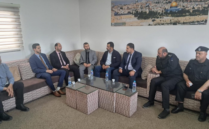 نيابة الوسطى الجزئية تُجري زيارة تفقدية لمقر الدفاع المدني في المحافظة الوسطى