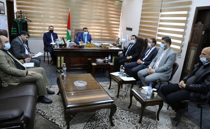 النائب العام يؤكد خلال اجتماعه بنيابة مكافحة الفساد على تعزيز التخصص القضائي والنهوض بتطوير القدرات لتمكين العدالة ومكافحة الجريمة
