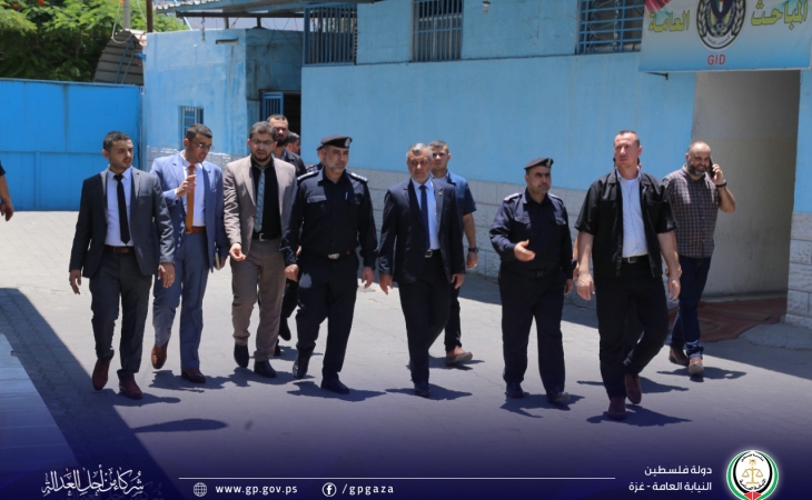 النائب العام يزور مركز شرطة الزيتون بمحافظة غزة ويشيد بدور المراكز الشرطية في حفظ وتحقيق الأمن