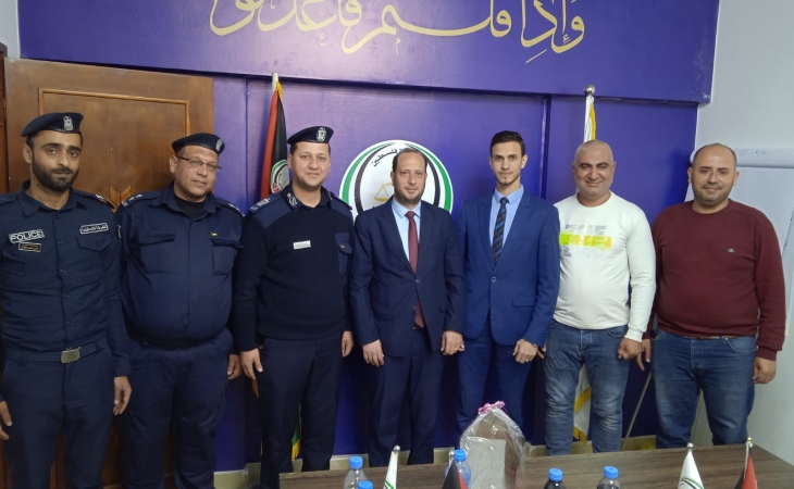 نيابة الوسطى الجزئية تكرم نقيب متقاعد من مرتبات الشرطة القضائية في سرايا النيابة