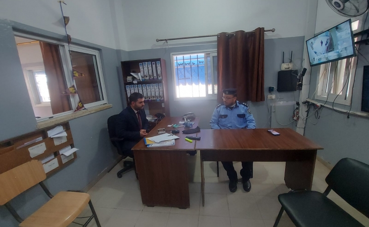 نيابة خانيونس الجزئية تُجري جولة مناوبة على المراكز الشرطية في محافظة خانيونس ثالث أيام عيد الفطر السعيد