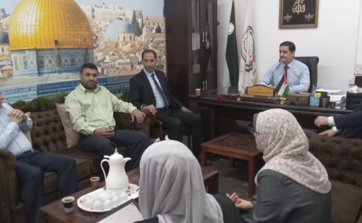 رئيس التفتيش القضائي في النيابة العامة يعقد الاجتماع الشهري مع أعضاء الإدارة