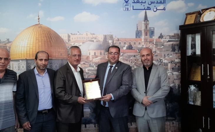 رئيس نيابة مكافحة الفساد وجرائم الأموال يجتمع مع رئيس بلدية القرارة