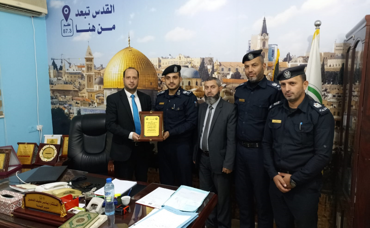 نيابة الوسطى الجزئية تعقد اجتماعاً مع مدير شرطة مرور المحافظة الوسطى