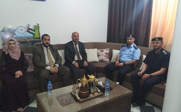 رئيس  نيابة غزة الثالثة  ومدير شرطة المحافظة يؤكدان على تعزيز التعاون الاجرائي لترسيخ العدالة وتحقيق الأمن والاستقرار المجتمعي