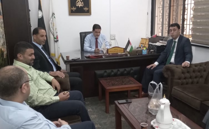 رئيس التفتيش القضائي في النيابة العامة يعقد الاجتماع الشهري مع أعضاء الإدارة