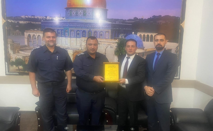 مديرا مدير نيابة المؤسسات والشمال يكرمان مدير شرطة الشمال ويؤكدان على تعزير التعاون الإجرائي والعمل معاً لترسيخ العدالة والأمن والاستقرار المجتمعي والسلم الأهلي.