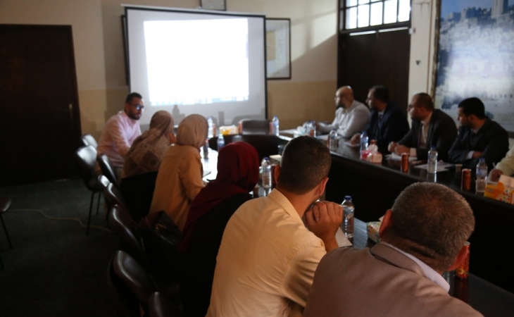 النيابة العامة تستعرض خدماتها المقدمة للمؤسسات الحكومية بحضور مفوّضِي الوزارات