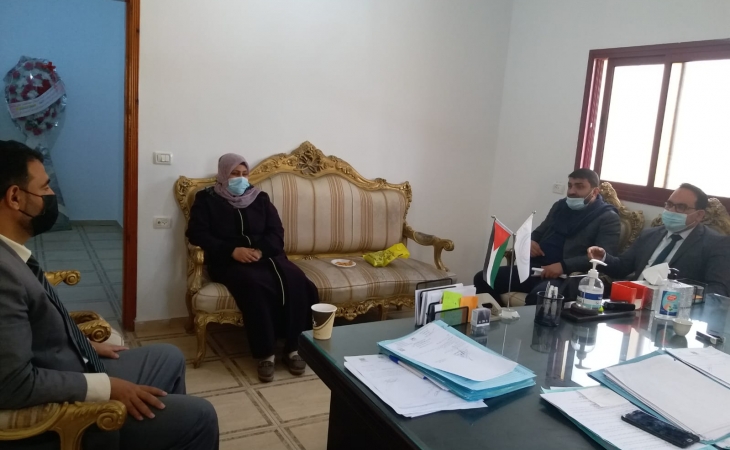 مدير نيابة تنفيذ الأحكام يناقش مع  رئيس نيابة خانيونس   آليات متابعة أرشفة الملفات الجزائية إلكترونياً
