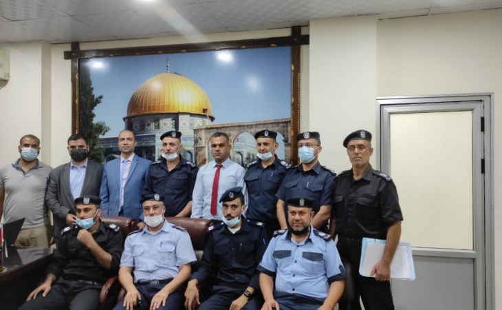 مدير نيابة غزة الثانية و مدير شرطة الشاطئ يؤكدان على تعزيز التعاون الاجرائي وترسيخ العدالة الإجرائية