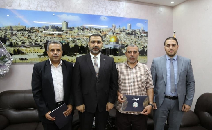 النائب العام يكرم مدير عام التراخيص بوزارة الاتصالات وتكنولوجيا المعلومات م زياد الشيخ ديب وأ عمر المعصوابي من دائرة المقاسم الحكومية