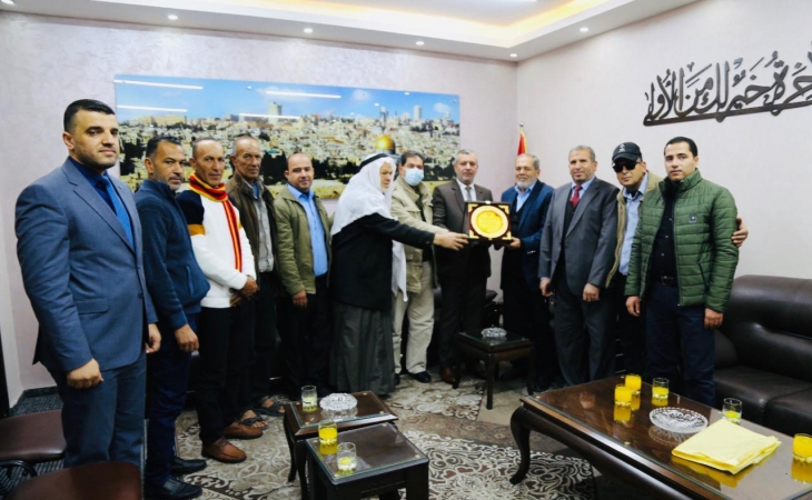 النائب العام يستقبل وفود المهنئين ويؤكد أن أمن واستقرار المجتمع مسئولية مشتركة