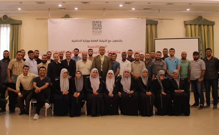 لجنة مناهضة التعذيب تختتم الدورة التدريبية الاولي للمكلفين بإنفاذ القانون في تعزيز احترام حقوق الانسان
