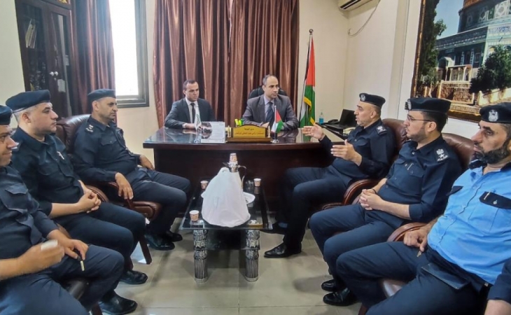  رئيس نيابة غزة الجزئية الثالثة يستقبل مدير مركز شرطة الشاطئ لتعزيز العلاقة التكاملية