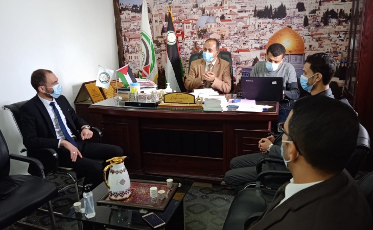 رئيس نيابة الوسطي يناقش مع أعضاء النيابة تقييم الأداء والنهوض بجودة الخدمات العدلية للمواطنين