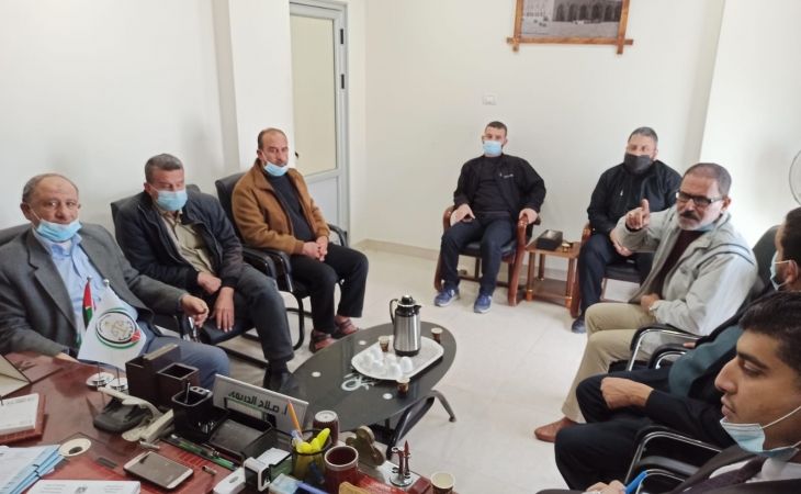 رئيس نيابة غزة يطلع   وفداً من عائلة  العرعير على مجريات التحقيق بواقعة القتل