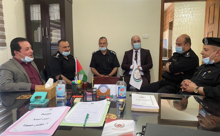 رئيس نيابة المؤسسات  يستقبل مدير عام وقيادة مديرية الدفاع المدني، ويؤكدون الحرص على تطبيق شروط الأمن والسلامة العامة للمنشآت