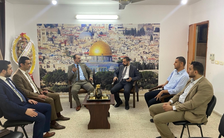 رئيس نيابة تنفيذ الأحكام  يناقش مع رؤساء النيابة آليات النهوض  بأرشفة الملفات الجزائية الكترونياً