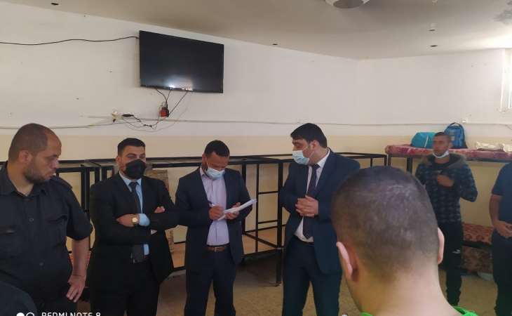نيابة الاستئناف والنقض تتفقد النزلاء في سجن الكتيبة المركزي وتطمئن على أوضاعهم المعيشية وسلامة الاجراءات القانونية