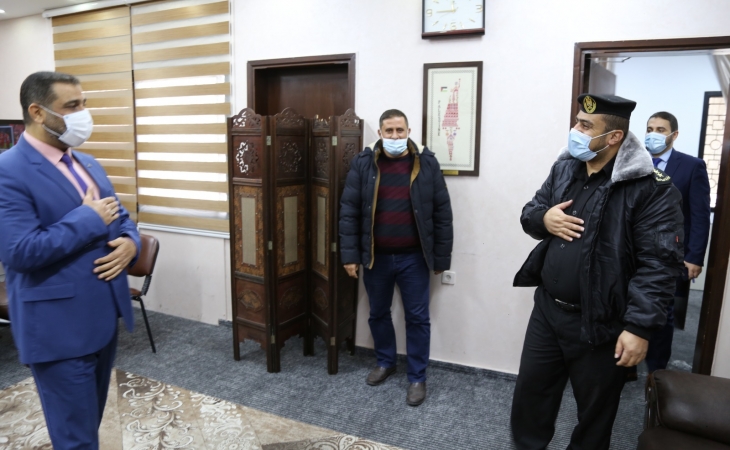 النائب العام يلتقي مدير عام مراكز الإصلاح والتأهيل في مكتبه، لمناقشة أوضاع النزلاء في ظل الظروف الاستثنائية