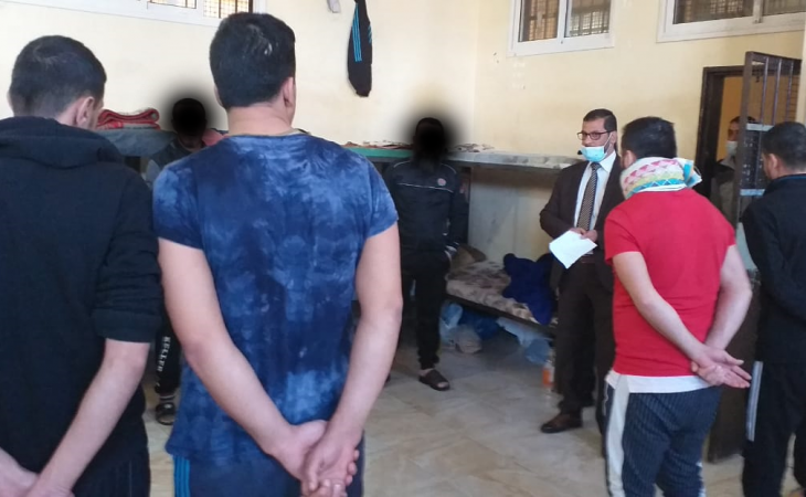 نيابة دير البلح الكلية تتفقد النزلاء بمركز إصلاح وتأهيل الوسطى