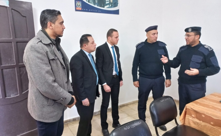 نيابة غزة الجزئية الثانية تُجري زيارة تفقدية لمركز شرطة الشاطئ