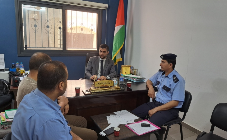 وكيل نيابة مركز خانيونس (المدينة) يلتقي وفداً من شركاء العدالة في محافظة خانيونس