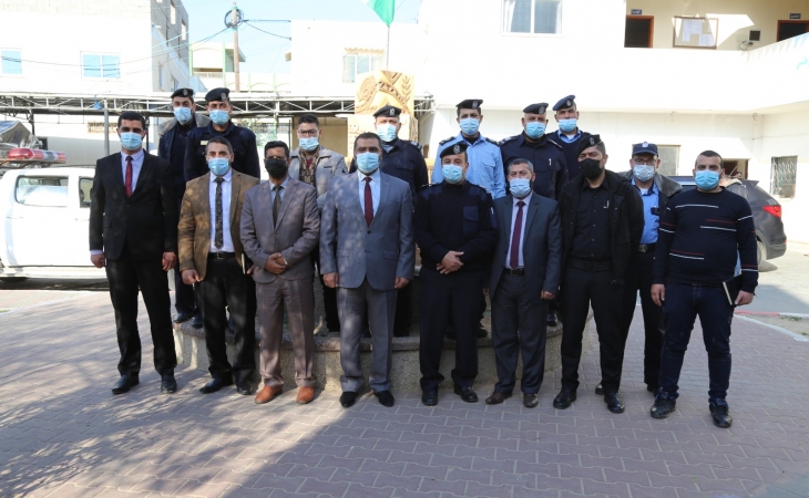 خلال زيارته التفقدية لشرطة المدينة برفح...النائب العام: نهدف من الزيارات التفقدية للمراكز الشرطية العمل على مدار الساعة لتحقيق العدل واقعاً عملياً وترسيخ الأمن والاستقرار المجتمعي
