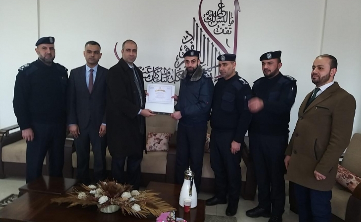  نيابة غزة الجزئية الثانية تكرّم قيادة مركز شرطة الرمال بمحافظة غزة