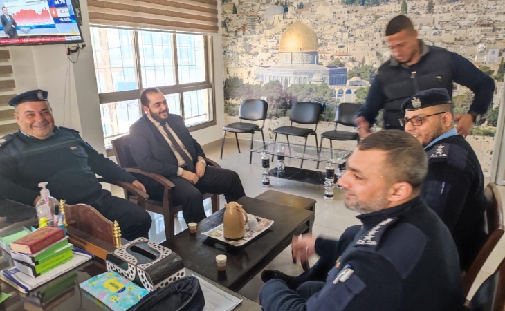 نيابة غزة الجزئية الدائرة الثالثة تعقد اجتماعاً مع وحدة الشؤون القانونية لوزارة الداخلية