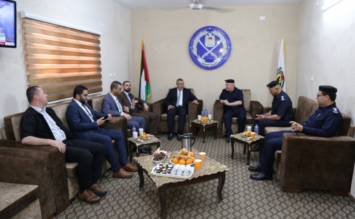 خلال زيارة لمركز شرطة جباليا النزلة..النائب العام يؤكد على الدور التكاملي بين النيابة العامة وجهات إنفاذ القانون