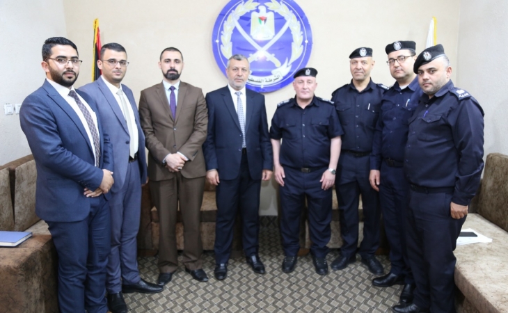 خلال زيارة لمركز شرطة جباليا النزلة..النائب العام يؤكد على الدور التكاملي بين النيابة العامة وجهات إنفاذ القانون
