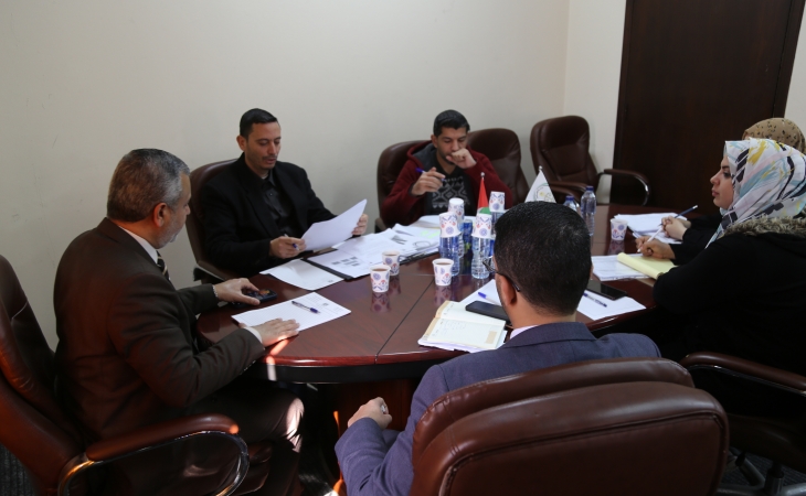  النائب العام يعقد اجتماعاً مع دائرة التخطيط وتطوير الأداء المؤسسي بالنيابة العامة