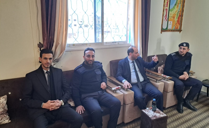 نيابة الوسطى الجزئية تُجري زيارة لإدارة شرطة مكافحة المخدرات في المحافظة الوسطى