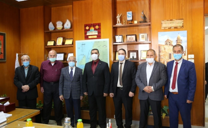 النائب العام يناقش مع رئيس بلدية غزة تعزيز التعاون وتيسير خدمات المواطنين