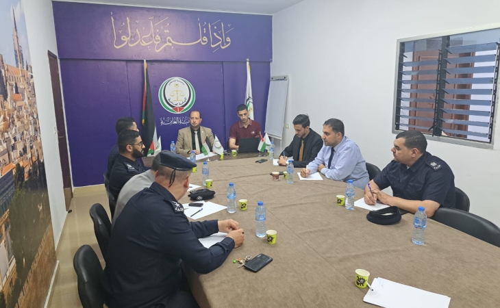 نيابة الوسطى الجزئية تعقد اجتماعها الشهري بحضور مُفتشي التحقيق في المحافظة الوسطى