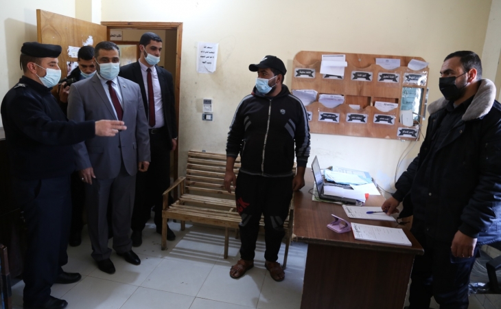 خلال زيارته التفقدية لشرطة المدينة برفح...النائب العام: نهدف من الزيارات التفقدية للمراكز الشرطية العمل على مدار الساعة لتحقيق العدل واقعاً عملياً وترسيخ الأمن والاستقرار المجتمعي