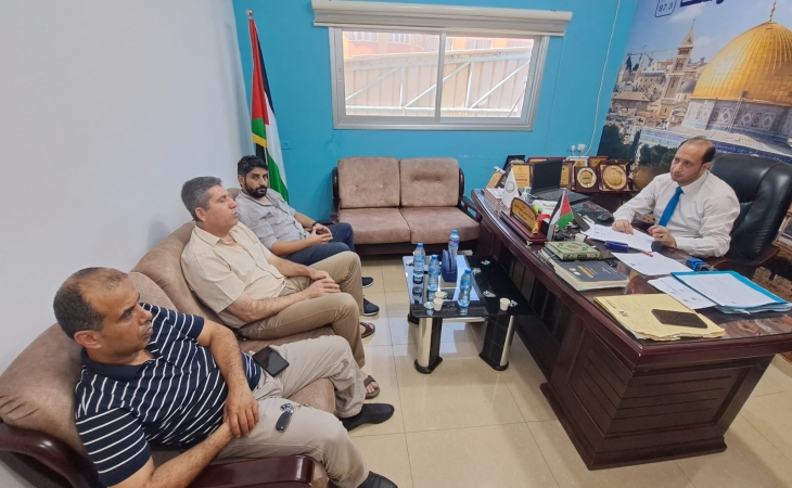 نيابة الوسطى الجزئية تعقد اجتماعاً مع أطباء قسم الاستقبال والطوارئ في مستشفى شهداء الأقصى