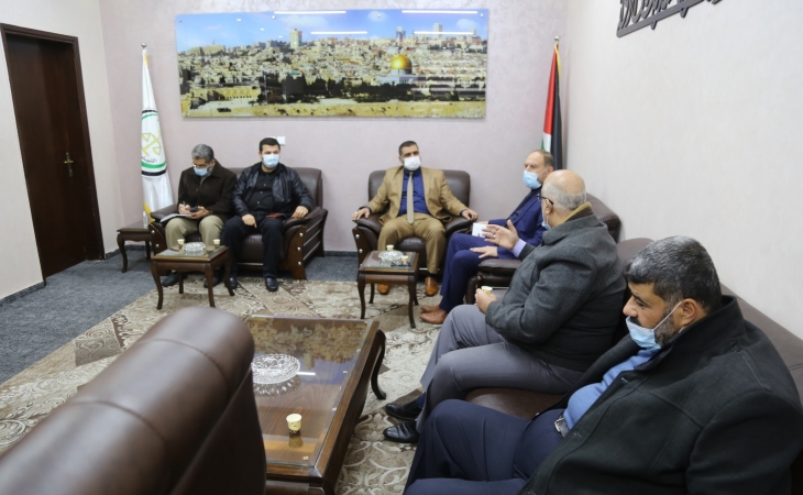 النائب العام يبحث مع رئيس سلطة المياه تعزيز الآليات القانونية لحماية موارد المياه