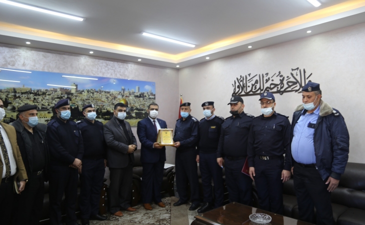 النائب العام يستقبل مدير شرطة محافظة غزة وضباط مراكزها في مكتبه