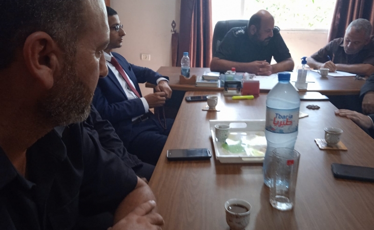 مدير نيابة الوسطي  و مدير الدفاع المدني بالمحافظة ، ويؤكدان  الحرص على تطبيق شروط الأمن والسلامة العامة للمنشآت
