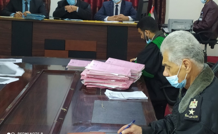 السلطة القضائية تعقد محاكمات بسجن طيبة المركزي تُسهم بتخفيف تكدّس النزلاء