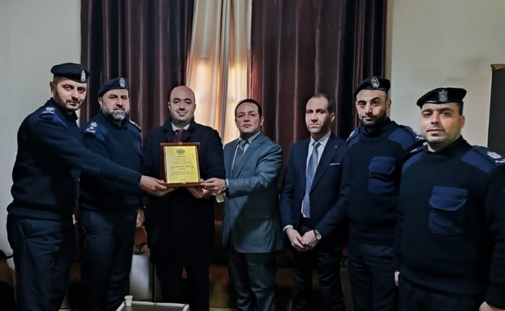 نيابة غزة الجزئية الثانية تُجري زيارة تفقدية لمركز شرطة الرمال